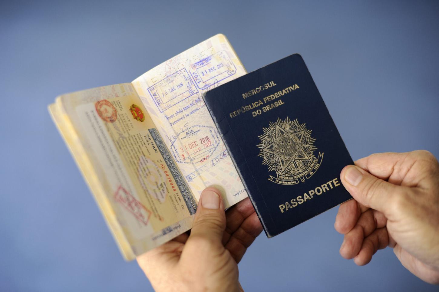 Governo analisa reajuste do passaporte após 10 anos sem aumento