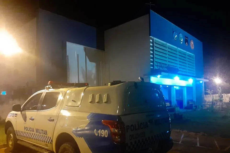 Homem é agredido com barra de ferro após consumir e não pagar conta