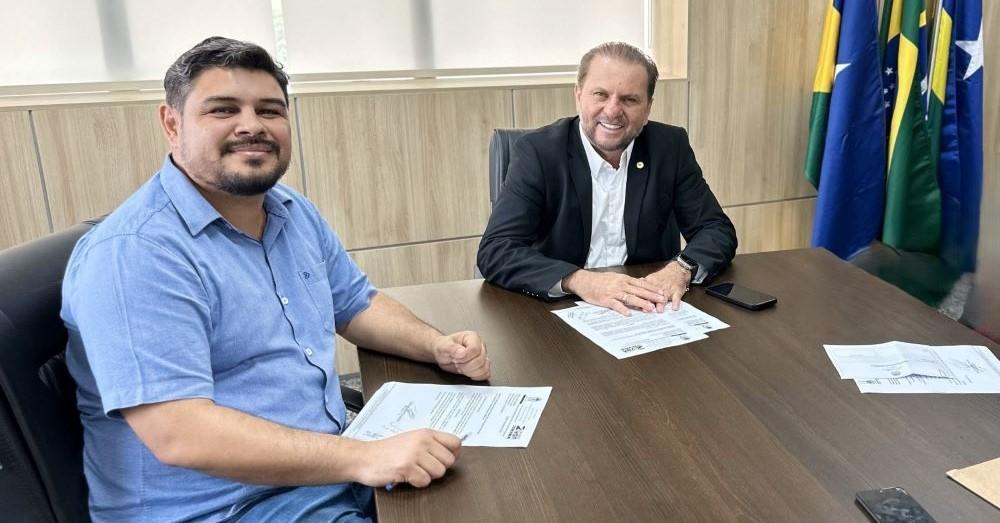 Mais asfalto para Morada do Bosque, em Cacoal
