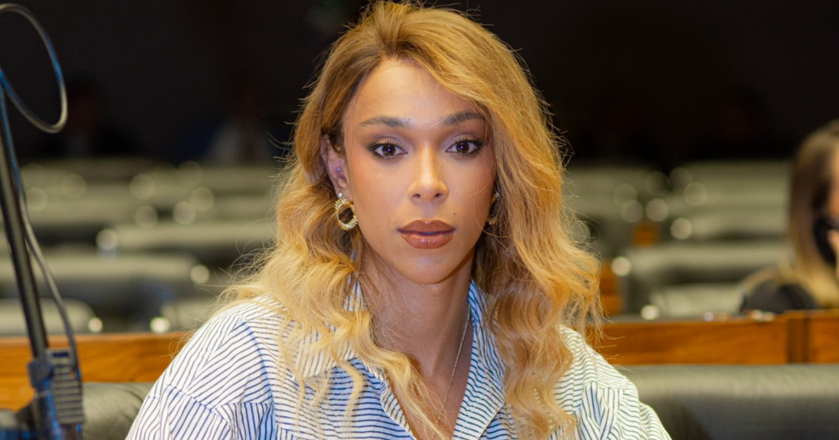 Maquiador de Michelle Bolsonaro critica contratação de profissionais por Érika Hilton