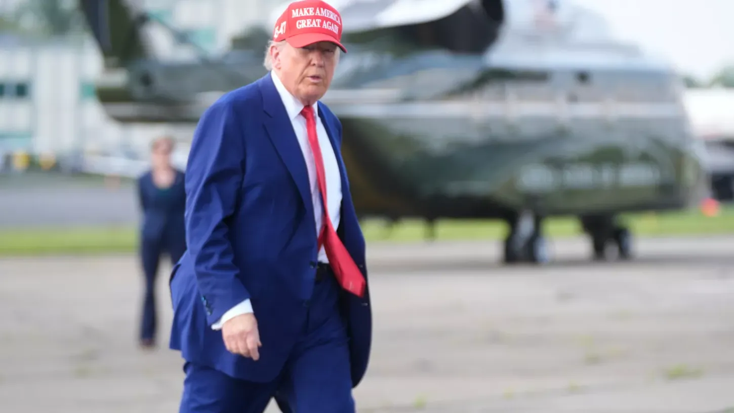 Trump critica Israel e Irã após supostos ataques, apesar de cessar-fogo anunciado