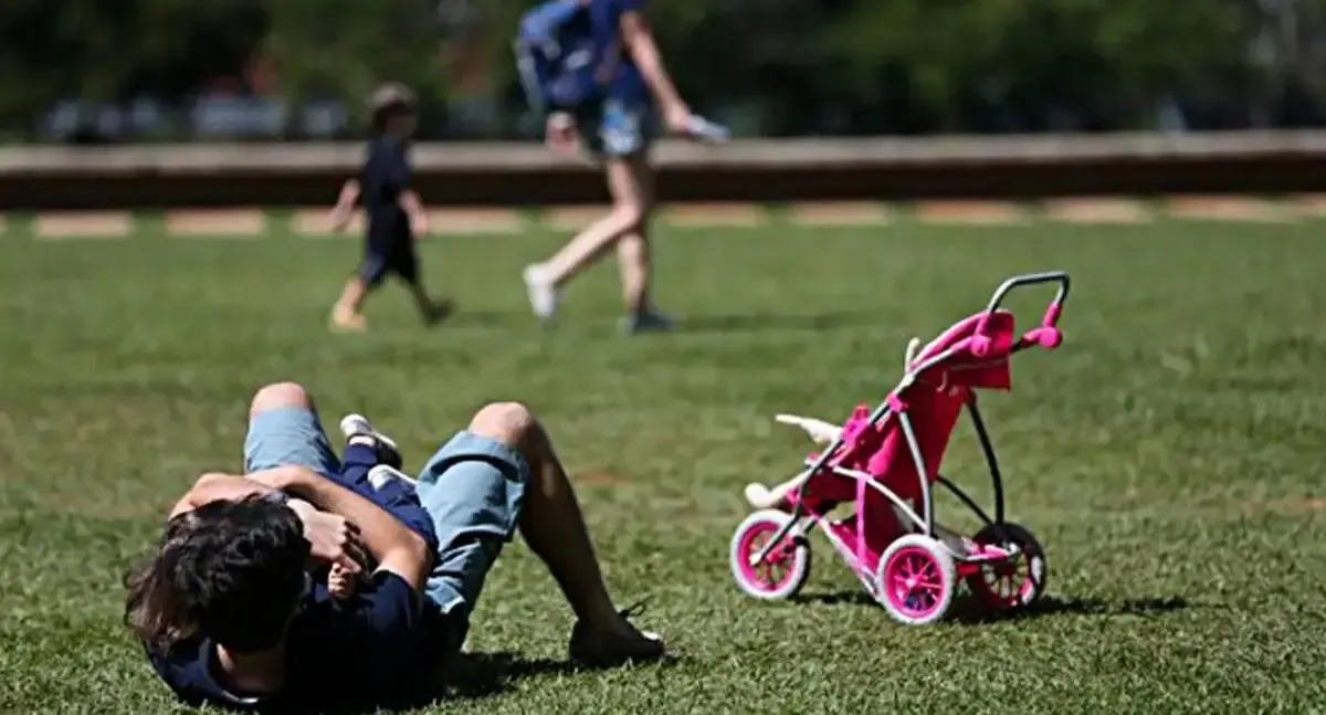 Licença Paternidade de 60 dias busca consenso no Congresso