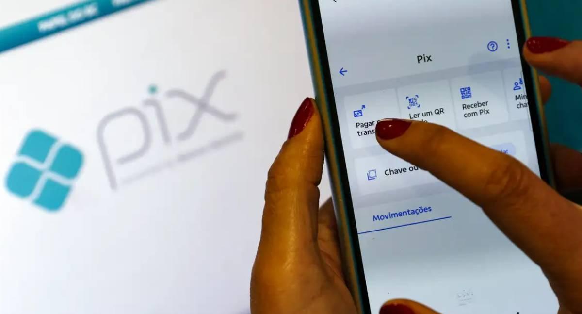 Nobel Paul Krugman elogia PIX brasileiro em artigo