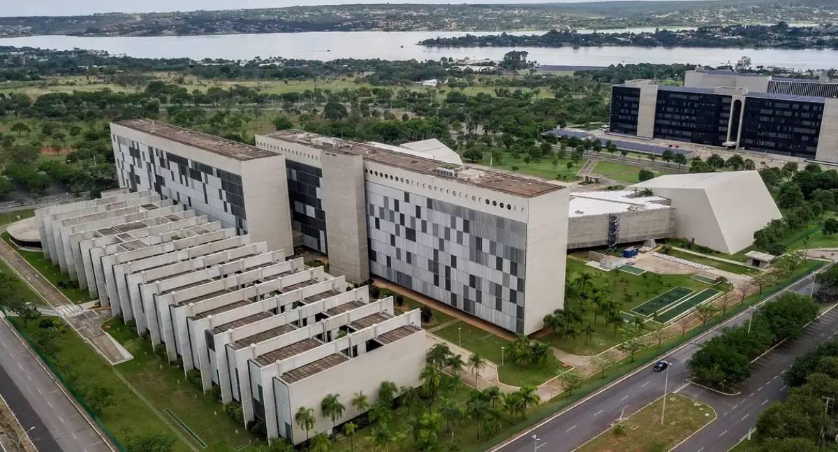 STJ defende Judiciário Brasileiro contra ingerência externa