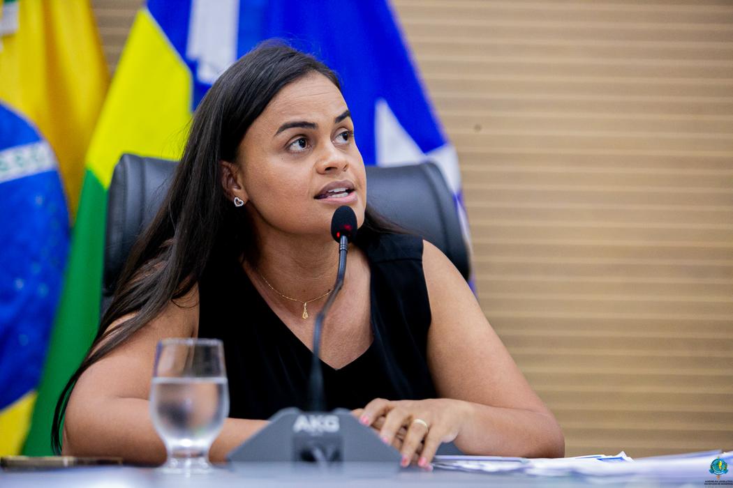 Deputada Dra. Taíssa apresenta projeto de lei que garante dispensa do ponto e folga remunerada a servidores doadores de medula óssea