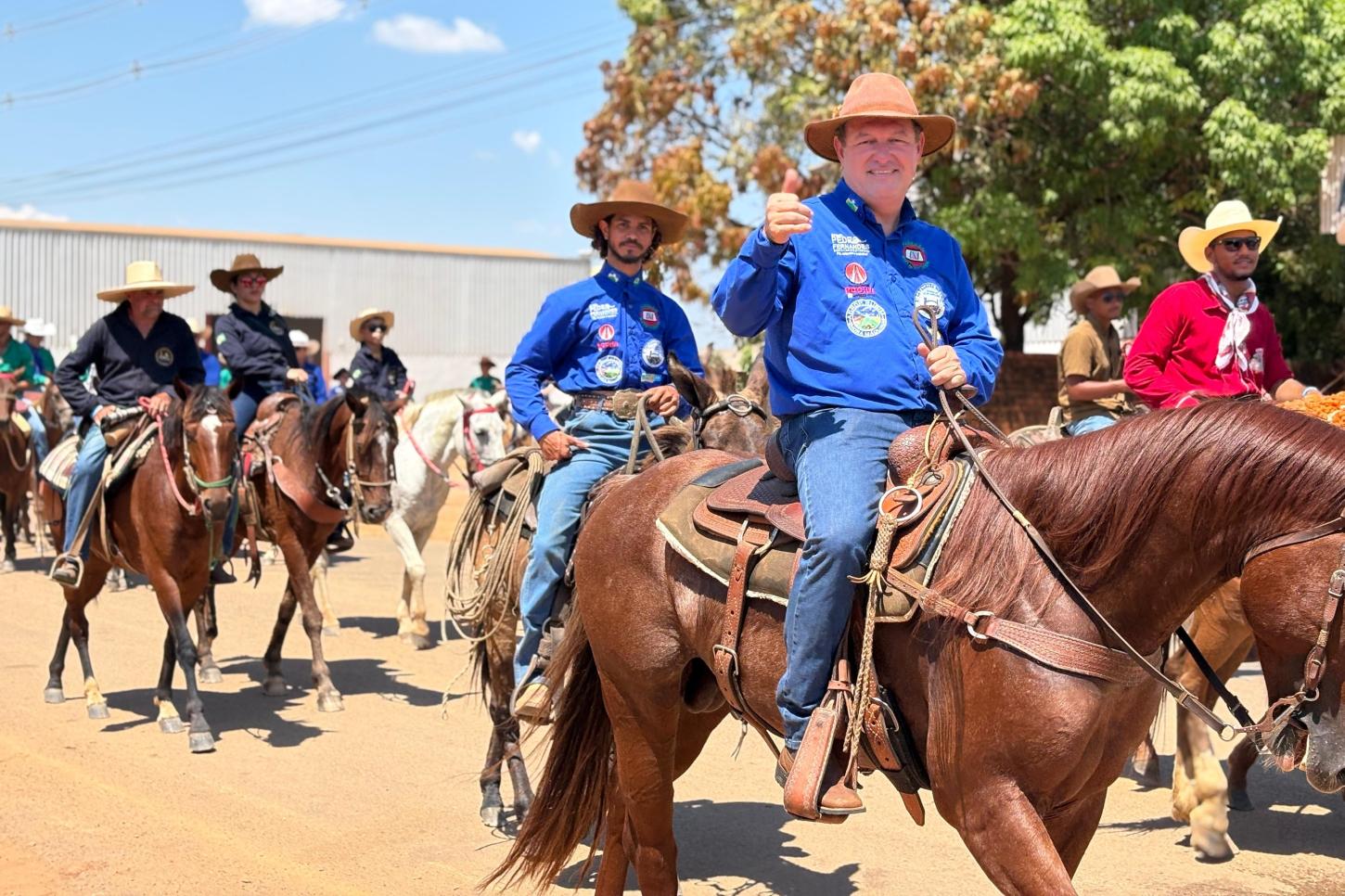 Deputado Pedro Fernandes celebra a 8ª Cavalgada dos Amigos em Cujubim e reforça compromisso com a cultura e a economia local