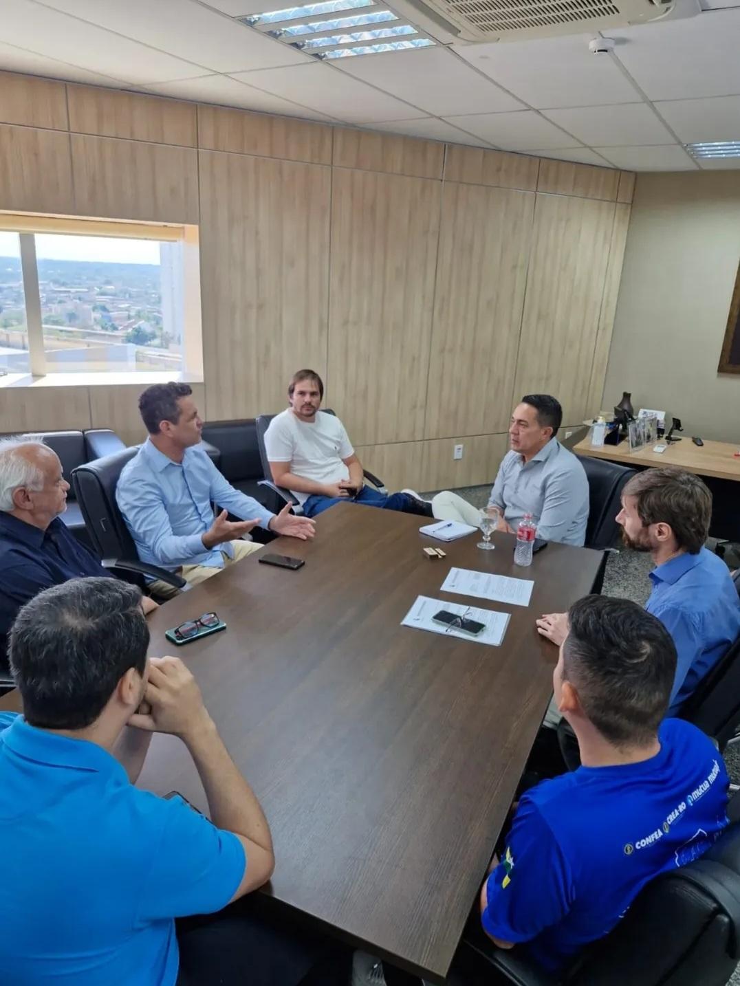 Eyder Brasil recebe CREA-RO e Senge e se coloca à disposição para pleito da categoria