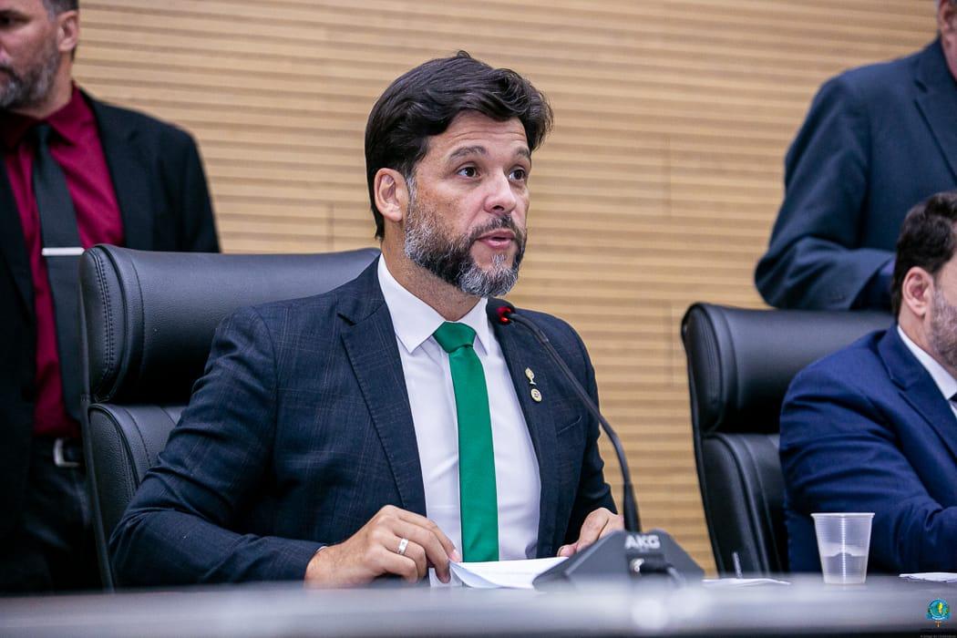 Após questionamento de Delegado Camargo, secretário confirma que orçamento da Saúde será reduzido em 2026