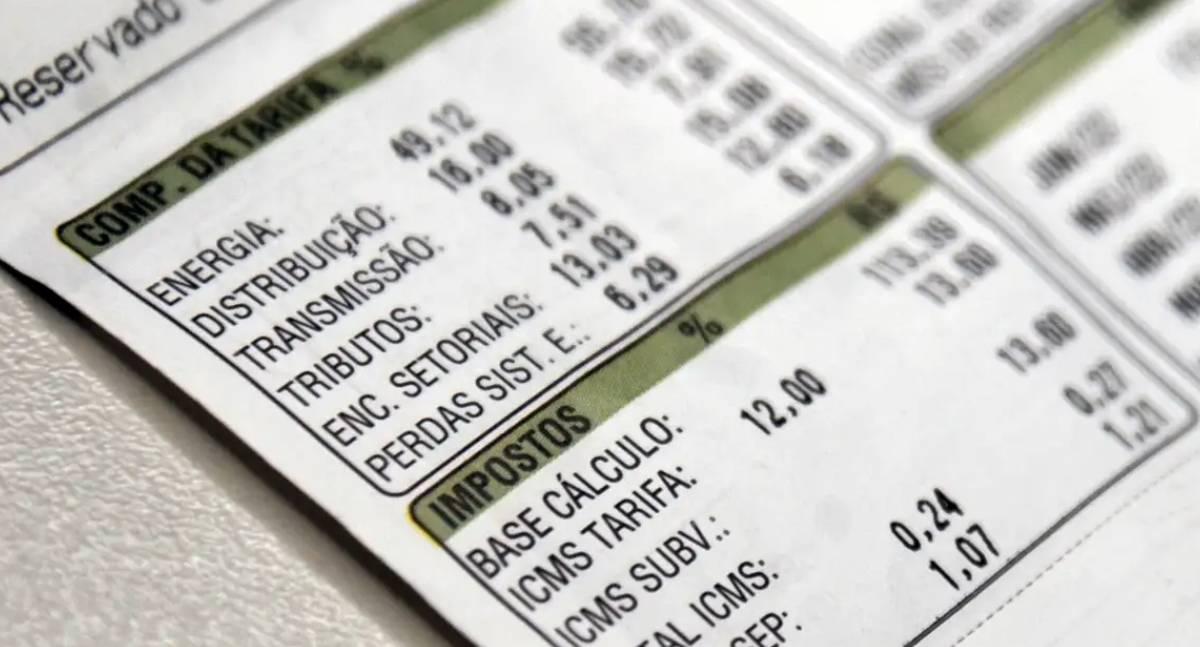 Bandeira tarifária vermelha 1 é reduzida na conta de luz de outubro