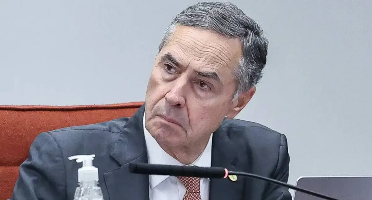 Barroso afirma que condenação de Bolsonaro encerra um “ciclo do atraso”