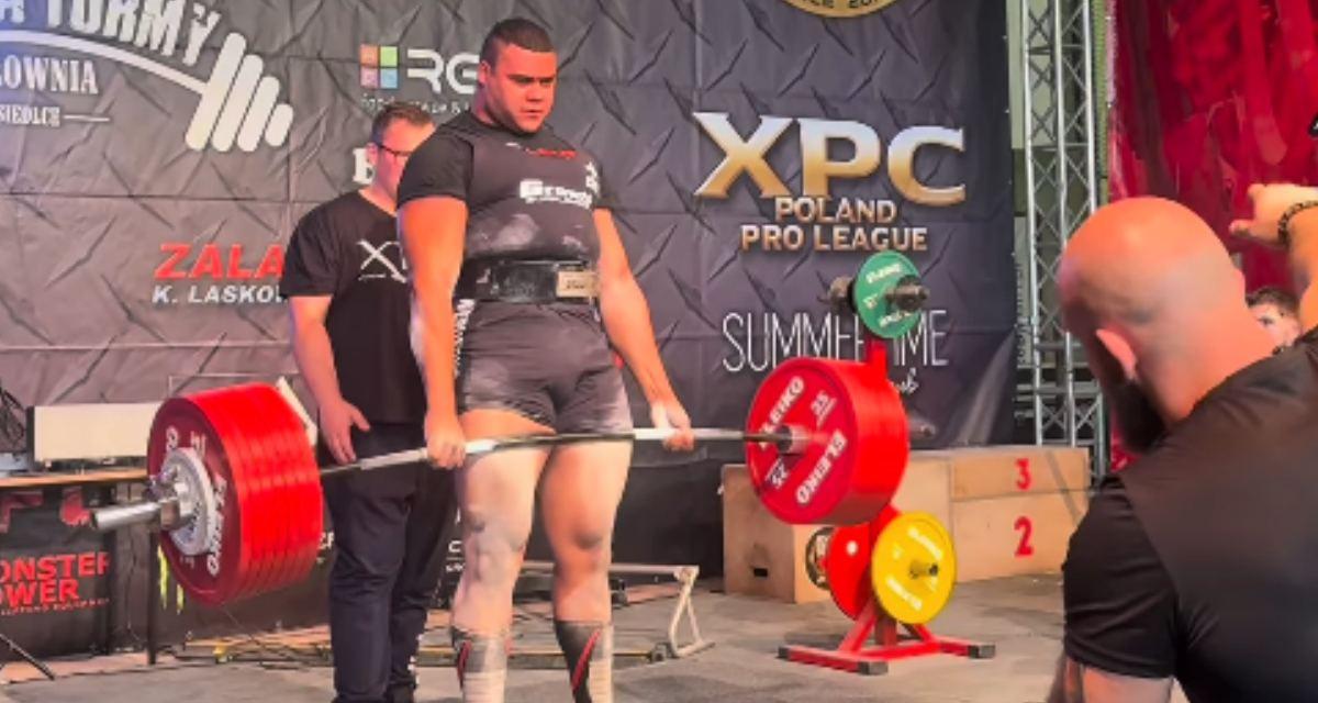 Bitelo quebra recorde e é campeão de levantamento de peso na Polônia