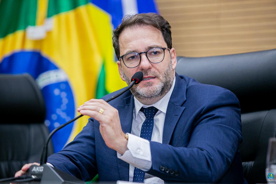 Deputado Alex Redano solicita manutenção urgente da RO-458, que liga Alto Paraíso a Triunfo