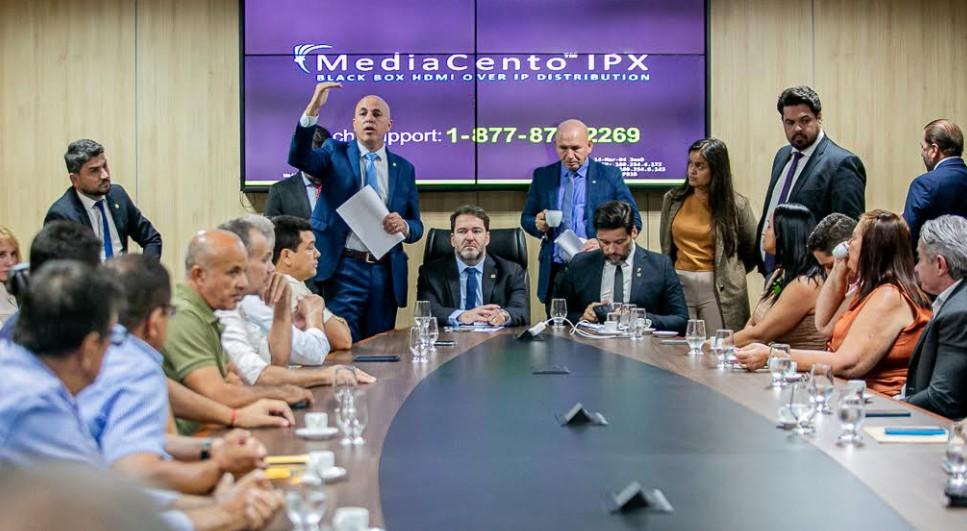 Deputado Ismael Crispin defende transação tributária como alternativa para fortalecer municípios