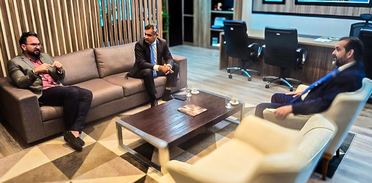 Deputado Laerte Gomes leva ao Ministério Público situação de produtores de Alvorada do Oeste