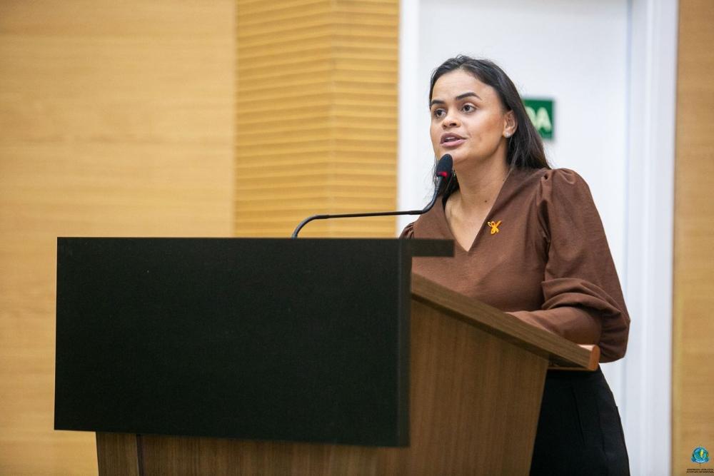 Dra. Taíssa protocola projeto que cria o Programa “Deputado Jovem Rondoniense”