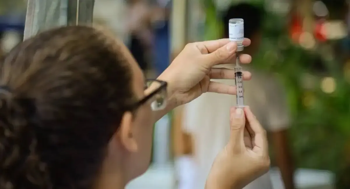 Fiocruz alerta para alta de casos de SRAG no Brasil