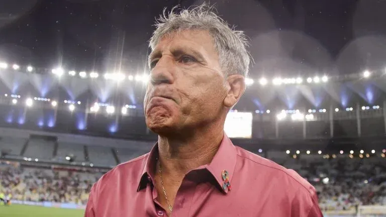 Renato Gaúcho deixa o Fluminense após eliminação na Sul-Americana