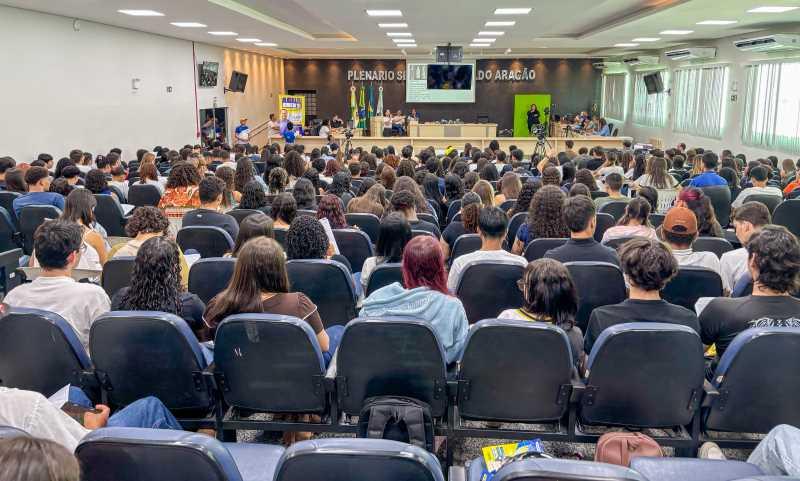 Acelero Enem leva conhecimento e preparação para o Enem a alunos de Ji-Paraná e Cacoal