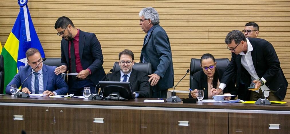 Assembleia avança na implantação das novas regras para adequação na LGPD