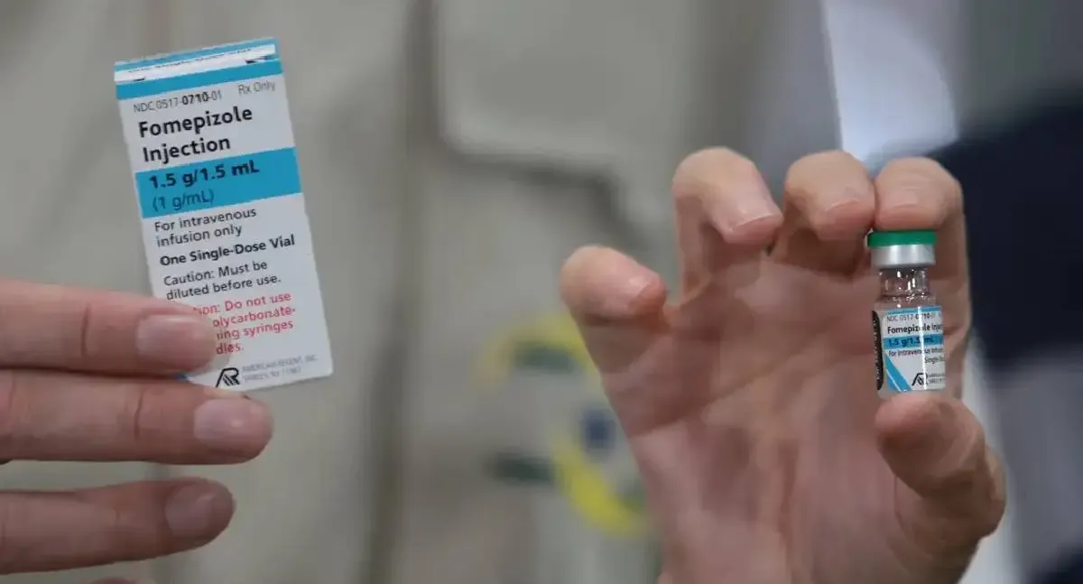 Brasil recebe primeira remessa de fomepizol, antídoto contra intoxicação por metanol