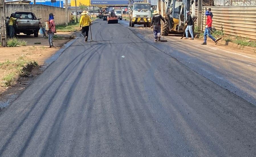 Delegado Camargo apoia obras de asfaltamento no Bairro Novo Horizonte, em Porto Velho