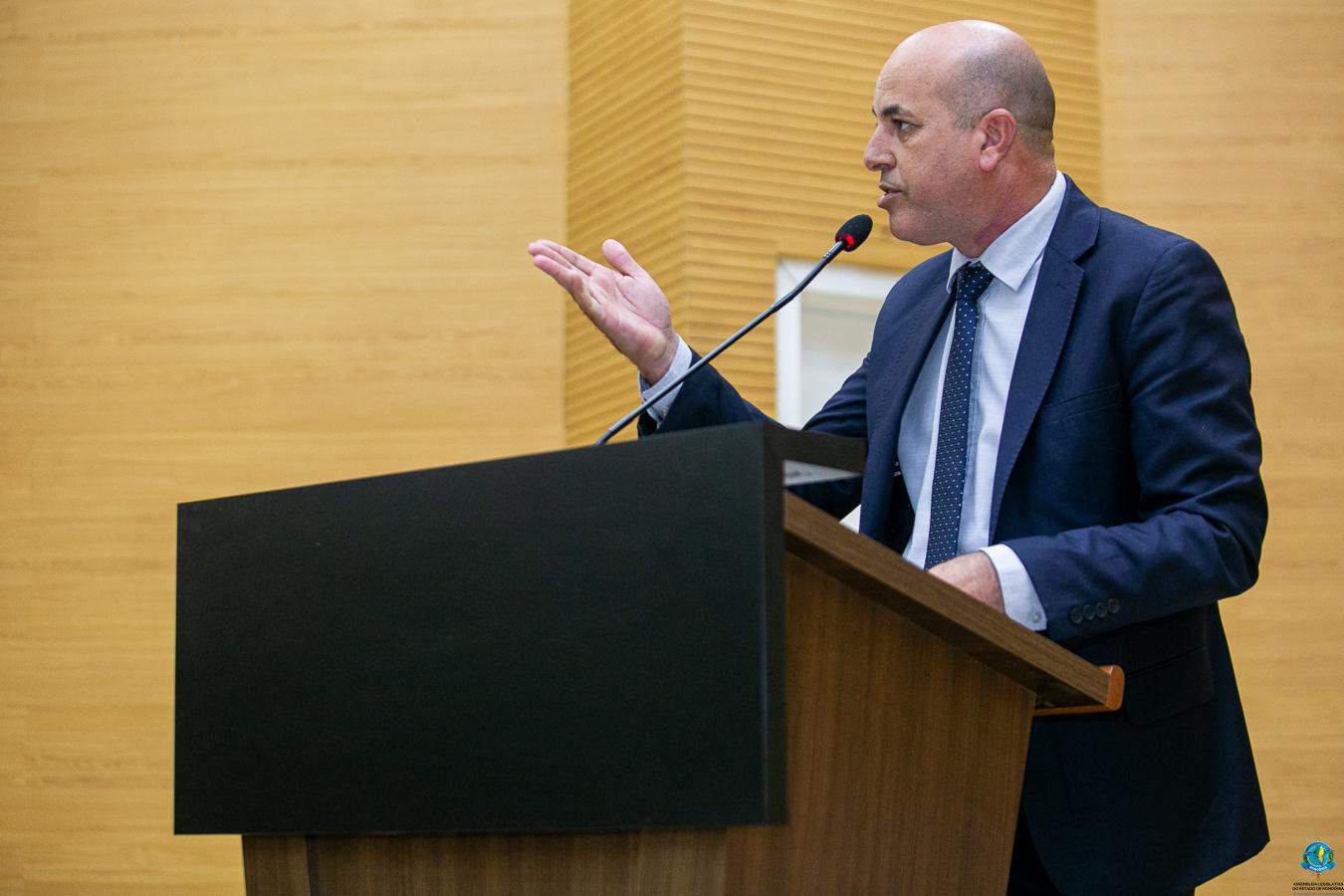 Deputado Ismael Crispin levanta voz em defesa das famílias rondoniense do campo