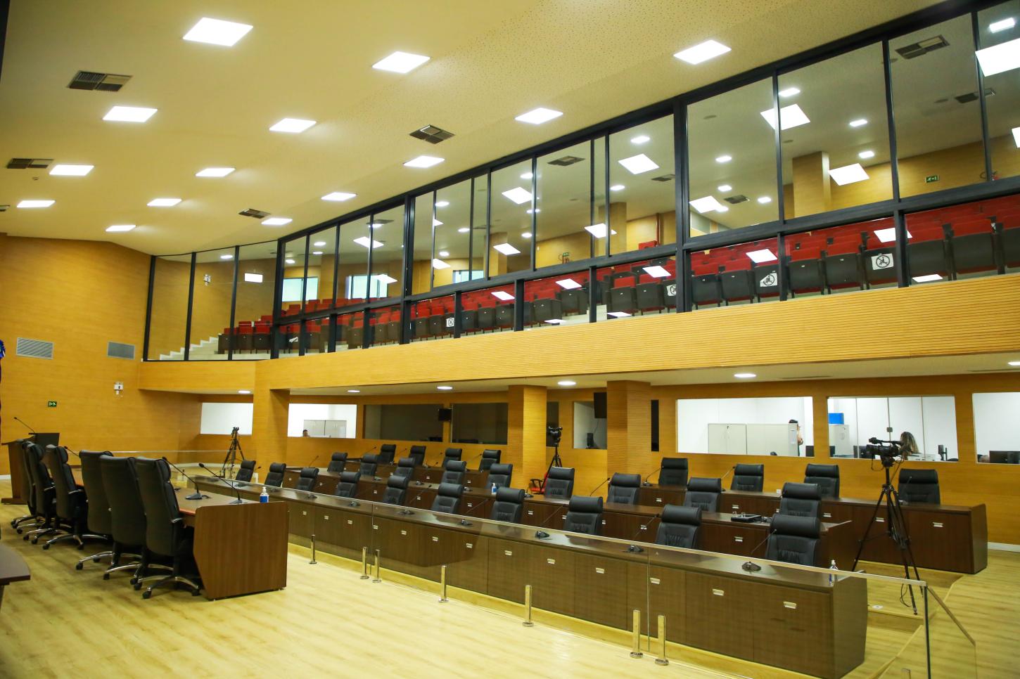 Deputados Alan Queiroz e Cirone Deiró homenageiam personalidades do Judiciário com títulos de Cidadão Honorário