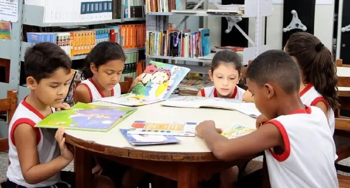 Dia Nacional da Leitura inspira ações da Alero e reforça compromisso com formação de leitores
