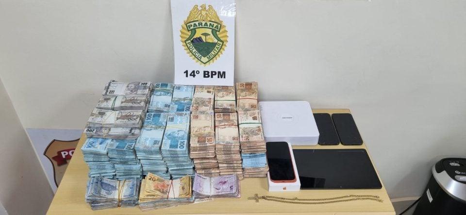 Mais de R$ 1,2 milhão é apreendido em residência de Foz do Iguaçu