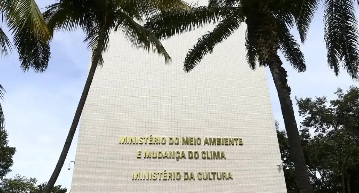 MinC quer transformar escolas de samba em Pontos de Cultura