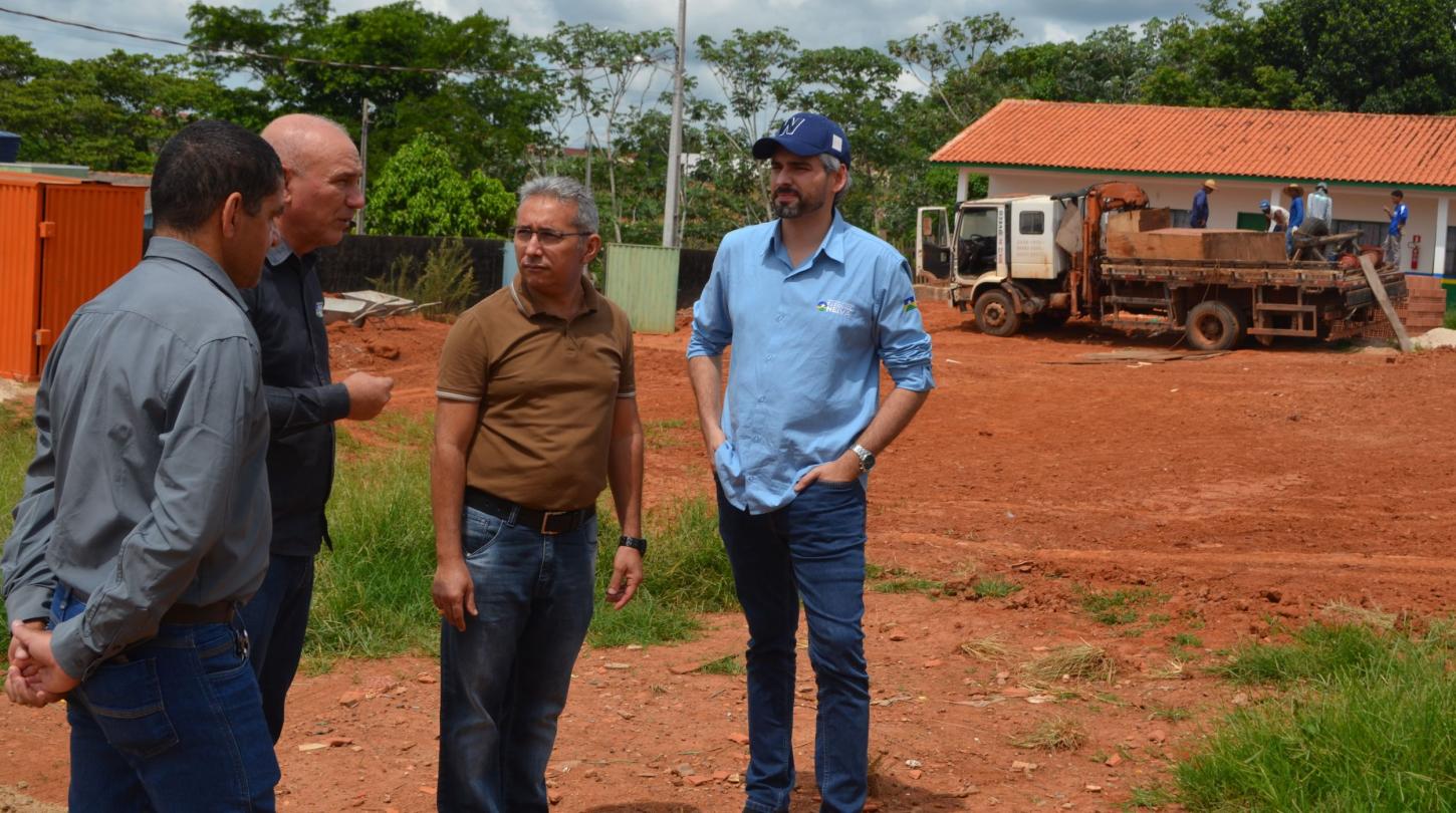 Obras de refeitório e cozinha são iniciadas em escola de Alto Alegre dos Parecis com emenda de Ezequiel Neiva