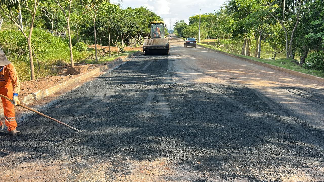 Rodovia RO-489 recebe manutenção do Governo de Rondônia após indicação do deputado Jean Oliveira