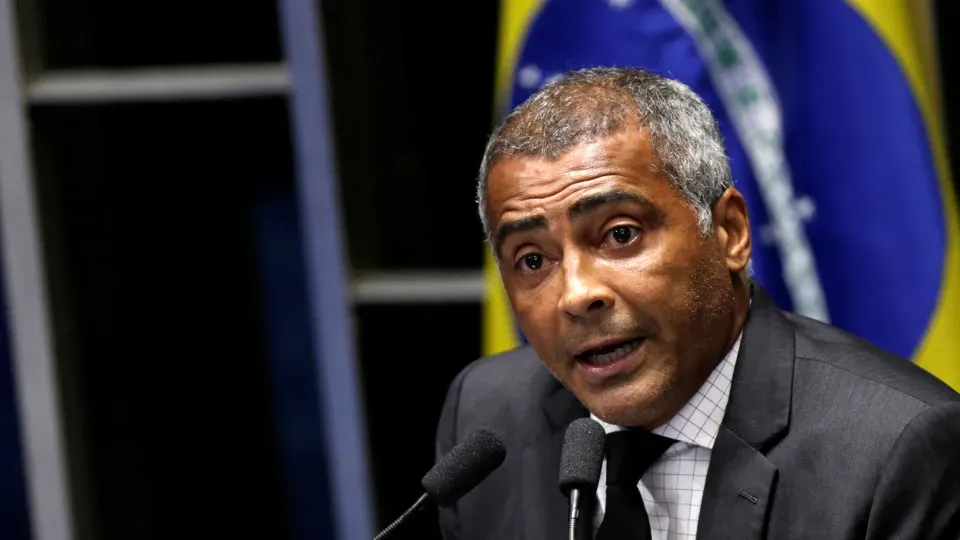 Romário pode ter bens leiloados em R$ 10,8 milhões em ação por dívida