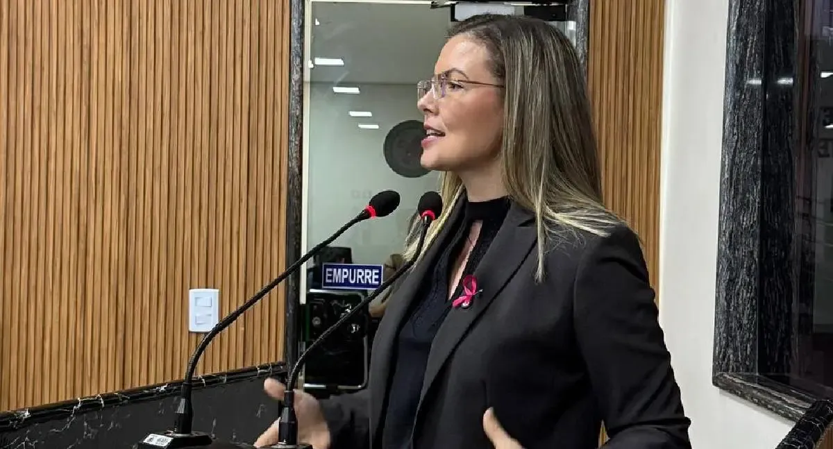 Sofia Andrade cobra transparência em contratos de shows em Porto Velho