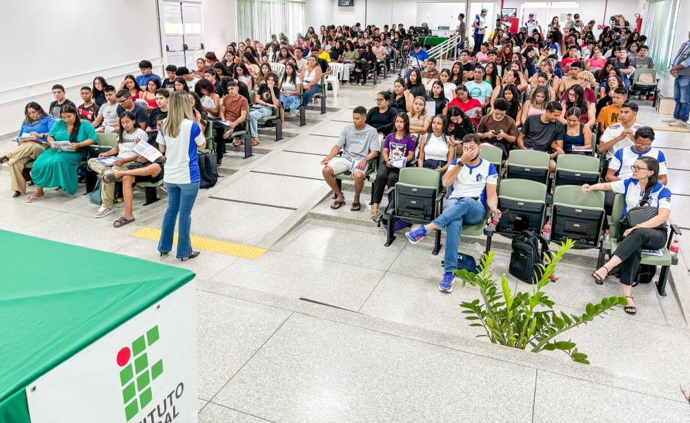 10º Acelero Enem encerra ciclo do projeto da Elero em Guajará-Mirim com casa cheia e dicas para as provas