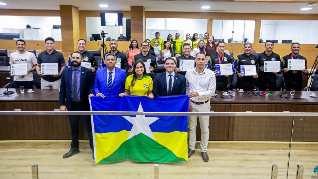 Atletas policias do estado de Rondônia receberam homenagem em sessão solene