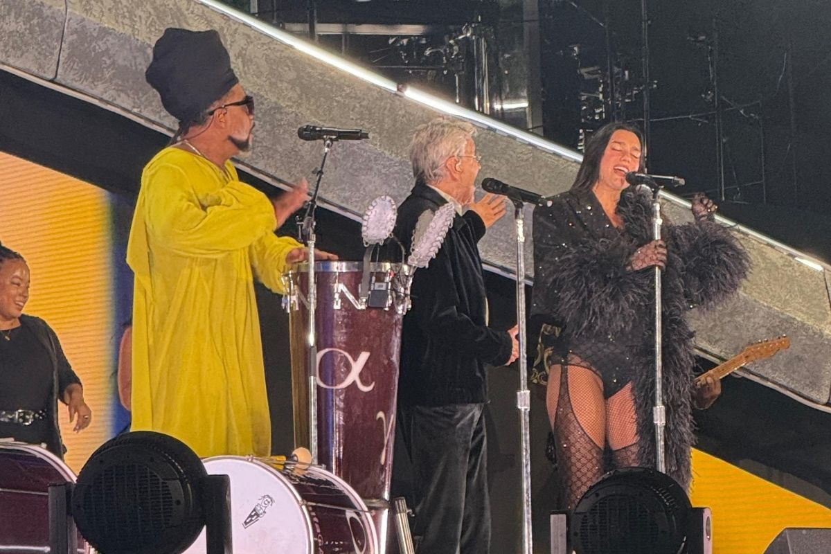 Caetano, que estará no Estilo Brasil, vibra com encontro com Dua Lipa