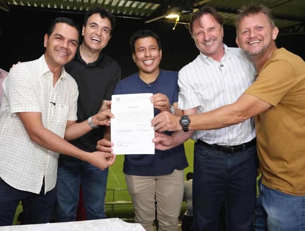 Cássio Gois destina recursos e garante construção da pista de caminhada no Estádio Aglair Tonelli em Cacoal