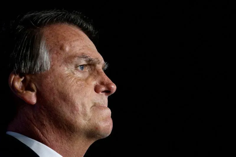 Das lives à prisão: o caminho que levou Bolsonaro ao cárcere