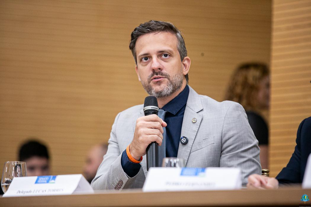 Deputado Delegado Lucas cobra prioridade ao produtor rural durante audiência sobre embargos de terras