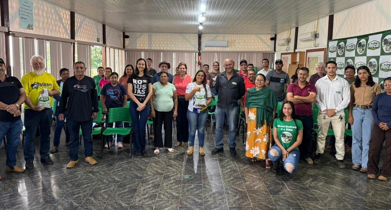 Dra. Taíssa acompanha entrega de equipamento ao Reca e reforça apoio à agricultura sustentável em Nova Califórnia