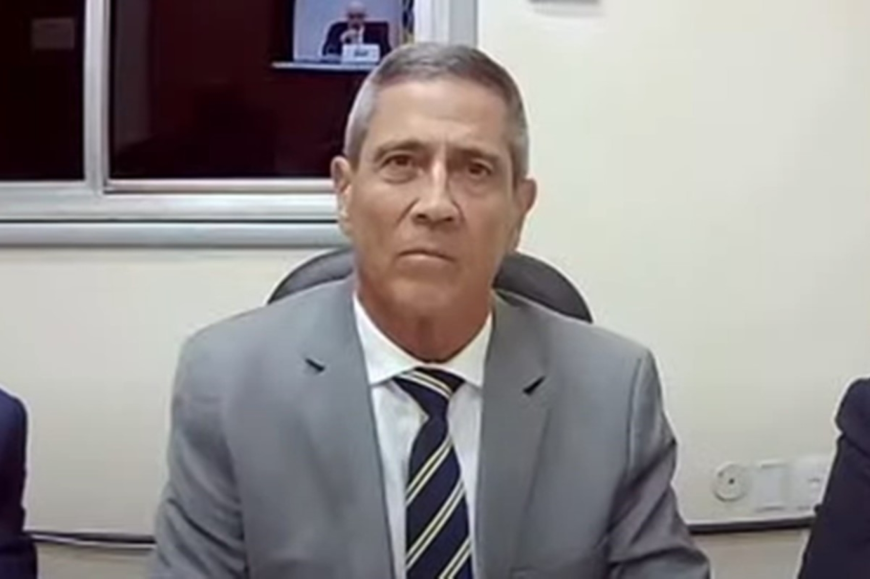 Em último embargo, defesa de Braga Netto pede nulidade do processo