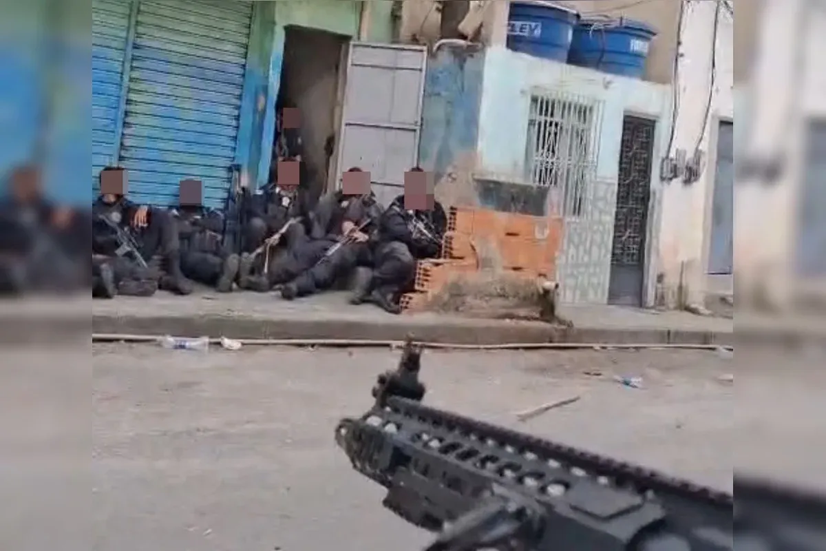 Exclusivo: o que os policiais viram no auge do confronto com o CV