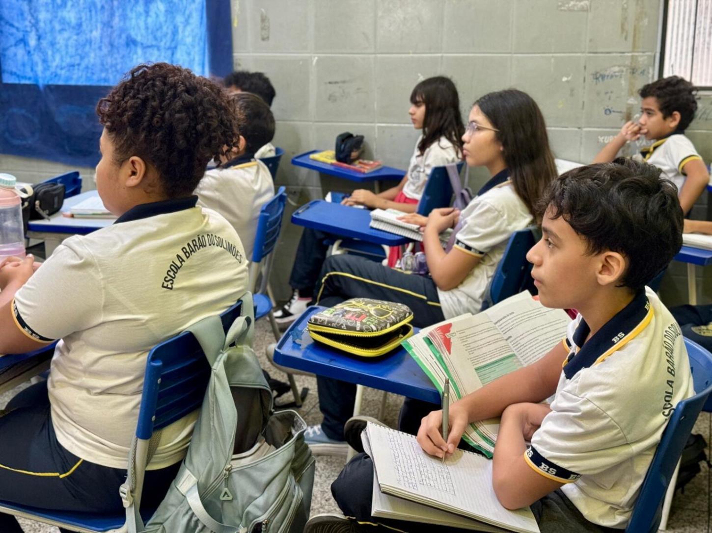 Governo atende solicitação de Cláudia de Jesus e garante recurso para a Educação