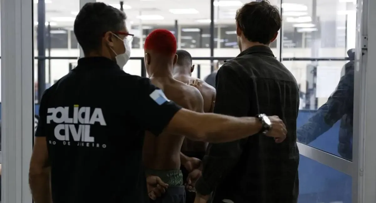 Policiais civis do RJ cobram adicional de 100% sobre pensão por morte