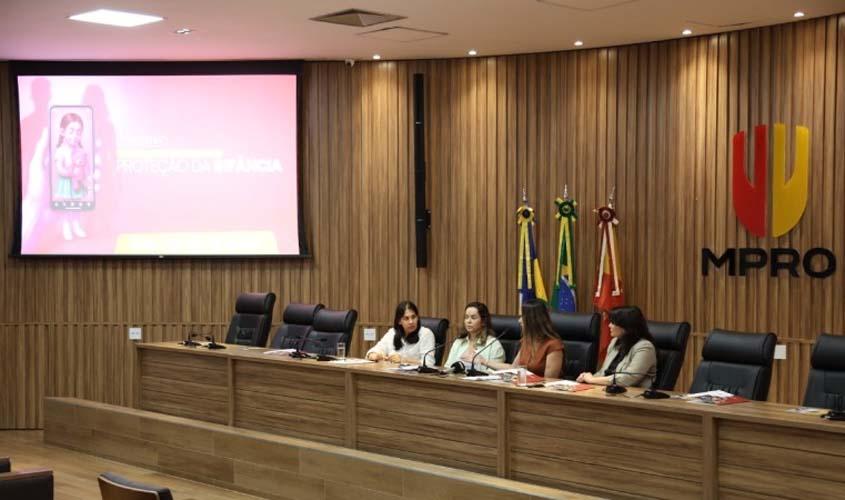 Proteção da infância no digital exige leis e educação