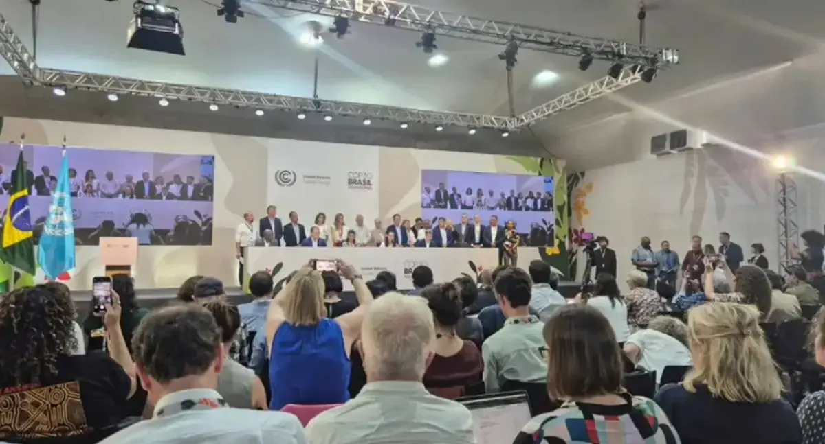 Rascunho da carta final da COP30 propõe limitar aquecimento global a 1,5°C