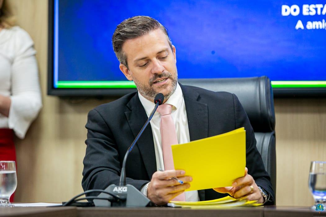 Saúde: Delegado Lucas anuncia R$ 5 milhões para cirurgias em Buritis