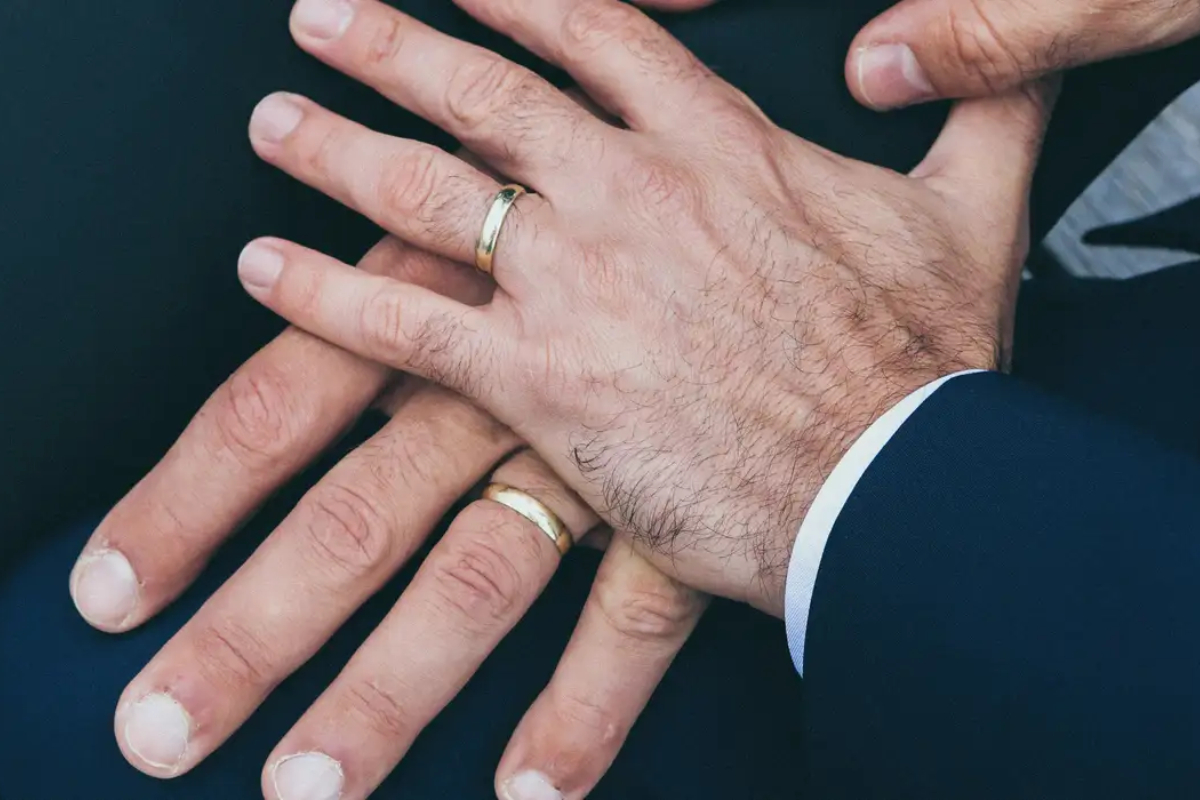 Tribunal diz que casamento homoafetivo deve ser reconhecido em toda UE