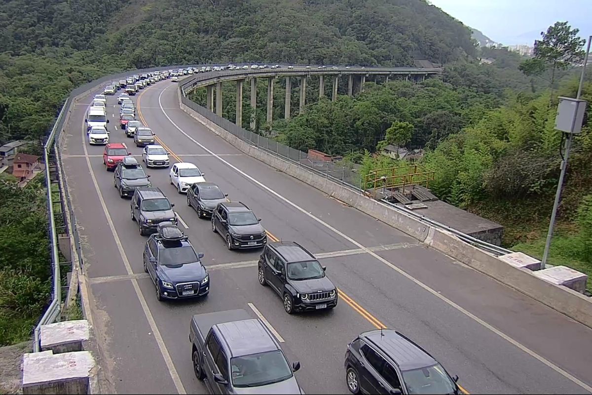 Veja melhor horário para pegar estrada na volta do feriadão em SP